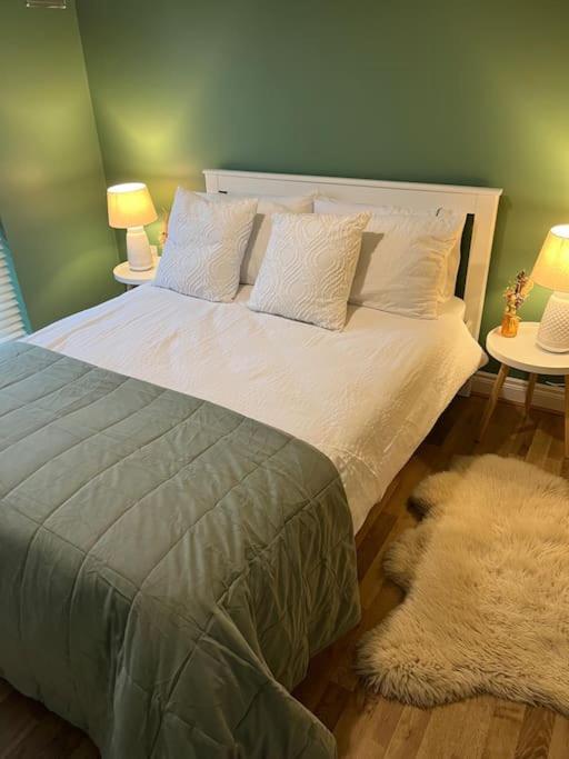 Cosy 2 Double Bed Apartment Суордс Екстериор снимка